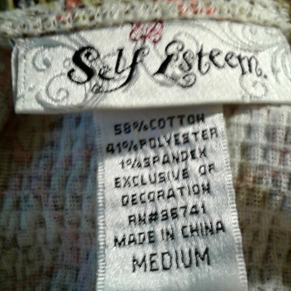 Floral,HalterStyle,Bohemian,Smock Top with Built In Bra & Lace & Bead Detail🦋🦋 - Picture 6 of 7